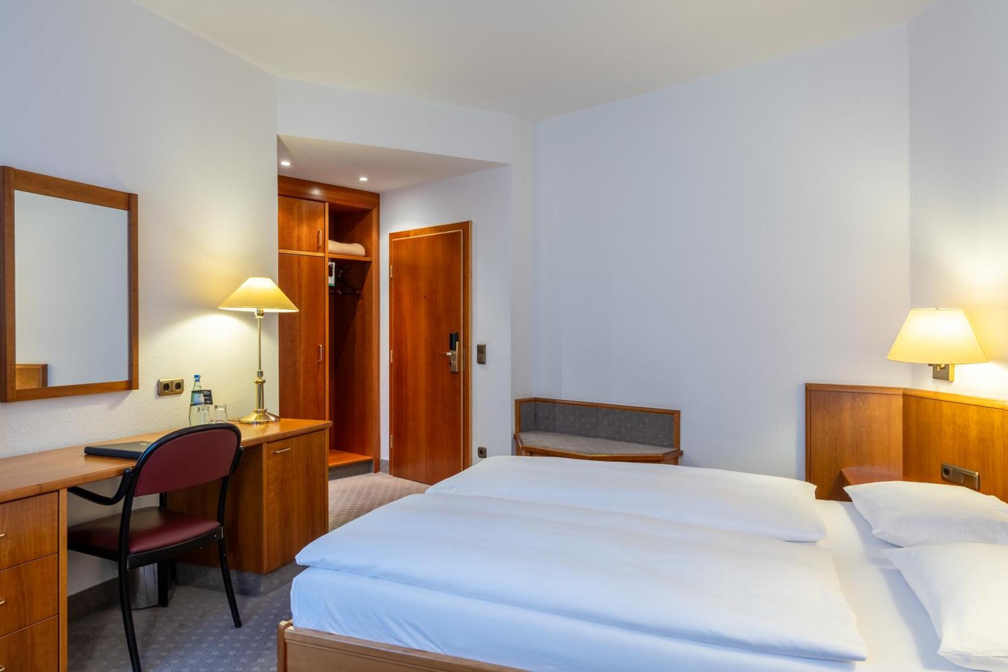 Hotel Alma Am Anger Erfurt Kültér fotó